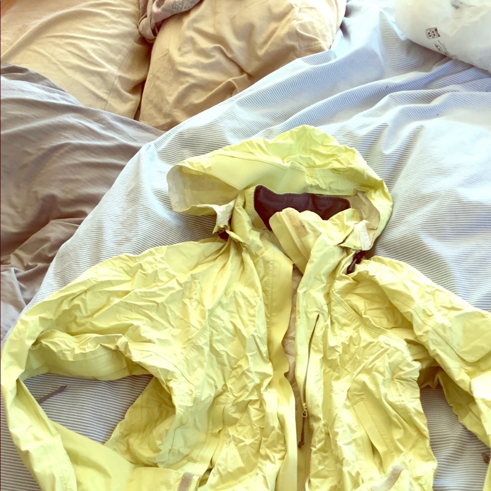 Rei rain jacket xs 🚦BOGO sale.  Stoplight items are buy one get one free